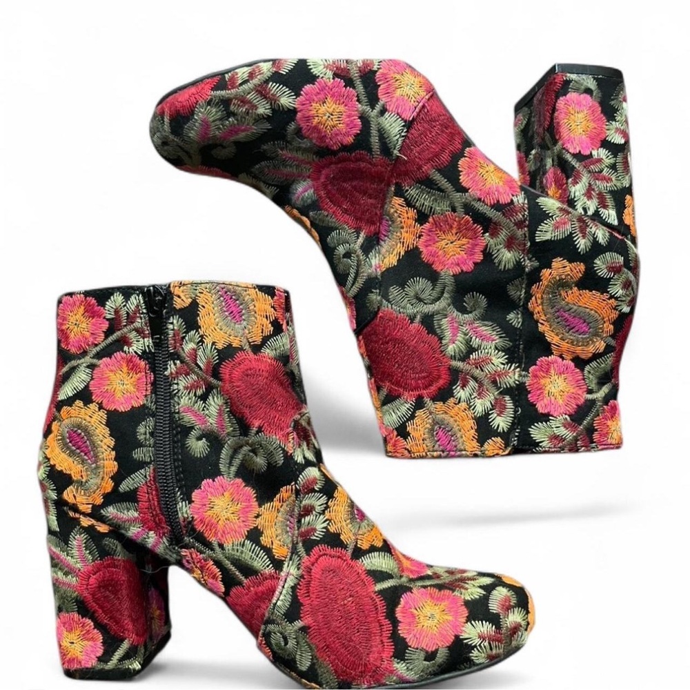 MIA Vail Y2K Festival Embroidered Floral Sz 10M Cottagecore Vintage Ankle Boots - Picture 5 of 8